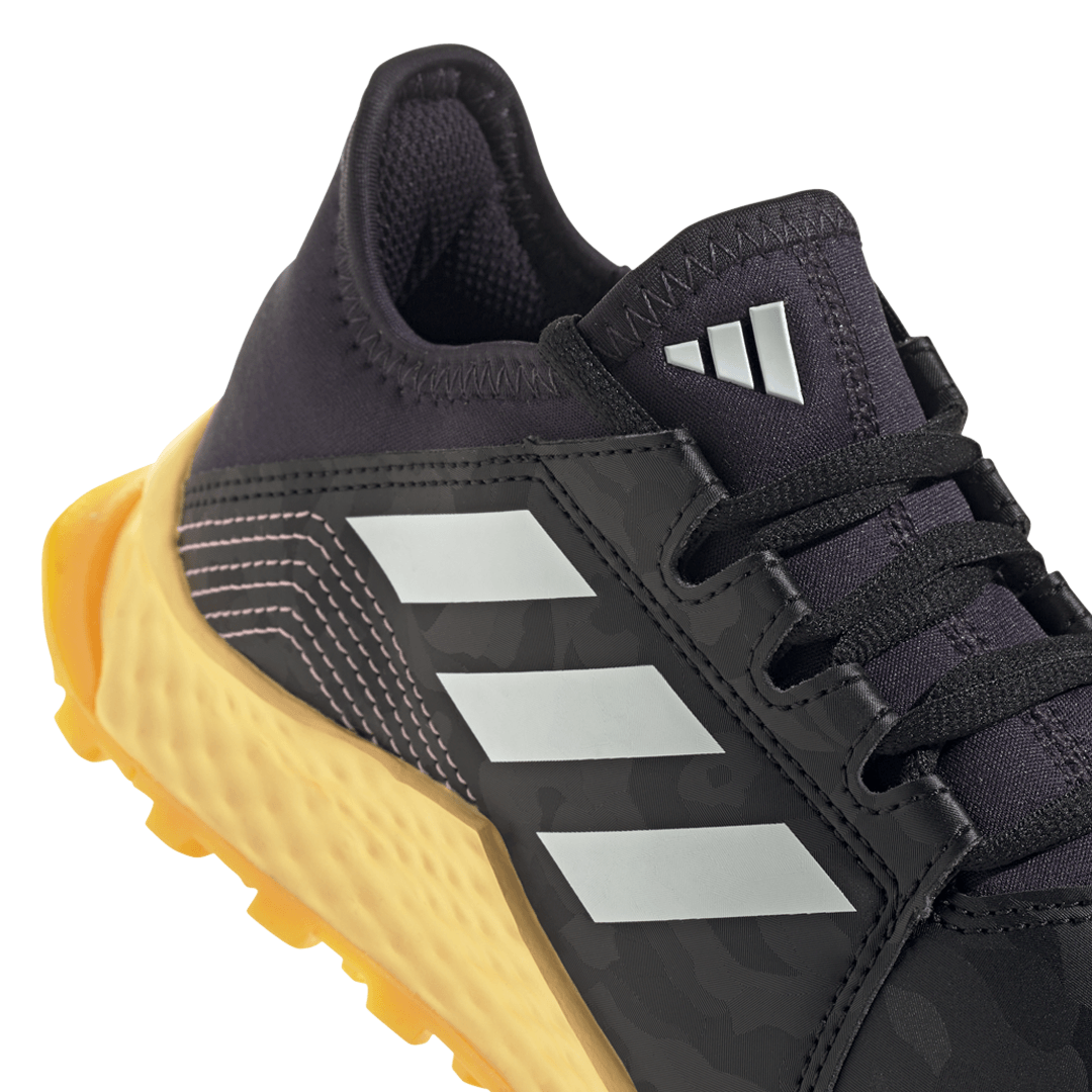 Adidas Hockey | Adidas Hockey Hockey Youngstar Black (2024) | Hockey Youngstar Black (2024) - EUR 32 | UK 13.5 Jr | Total Hockey