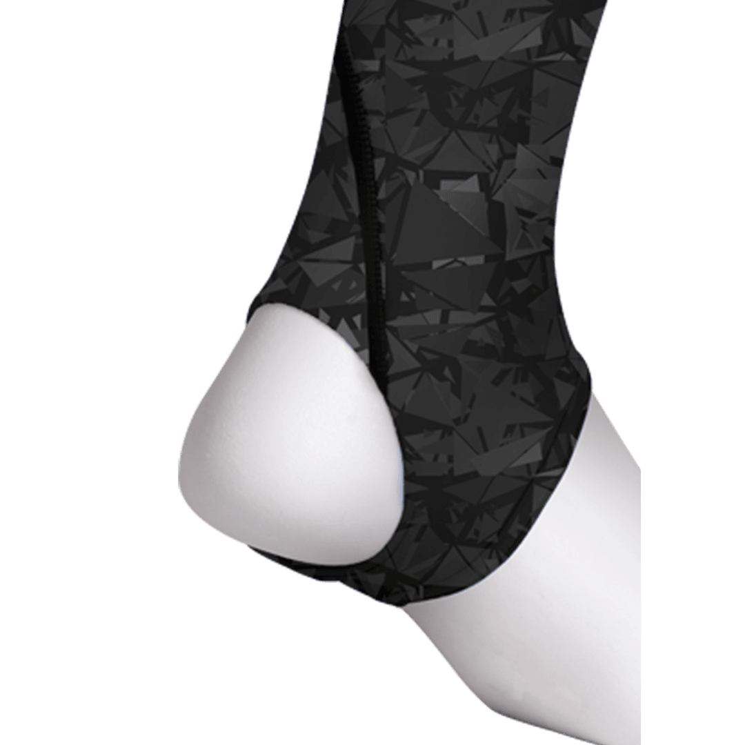 Shrey Hockey | Shrey Hockey Shinliners With Stirrup - Black | Shinliners With Stirrup - Black - Black / Senior | Total Hockey
